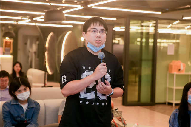 娓境闈掑勾鏉ユ咕鍖虹殑鎰熷彈,鍦ㄦ勃澶栧浗鍙嬩汉鎰熷彈涓婃捣鏂囧寲