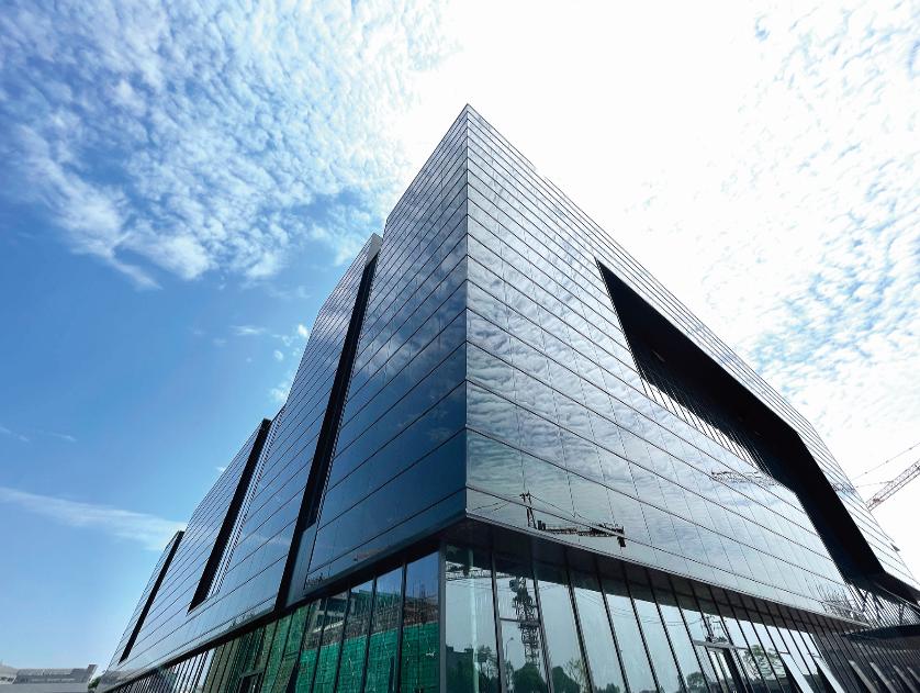 中国建材玻璃企业,中国建材推动中国产业发展