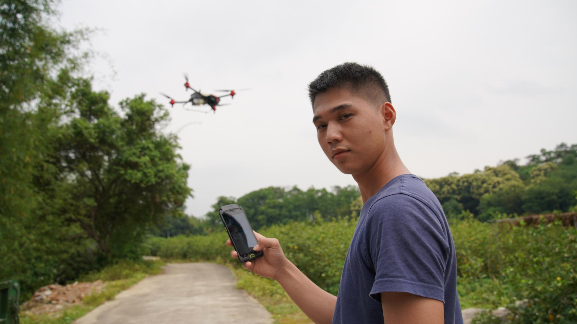 90后返乡农业创业,90后小夫妻离职回家创业做农业