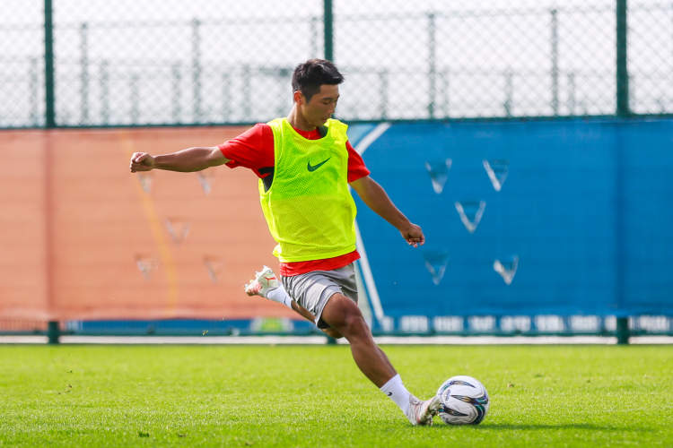 平四小学再出人才！陈序煌感谢海港队主帅给机会，哈维是他最喜欢的球星