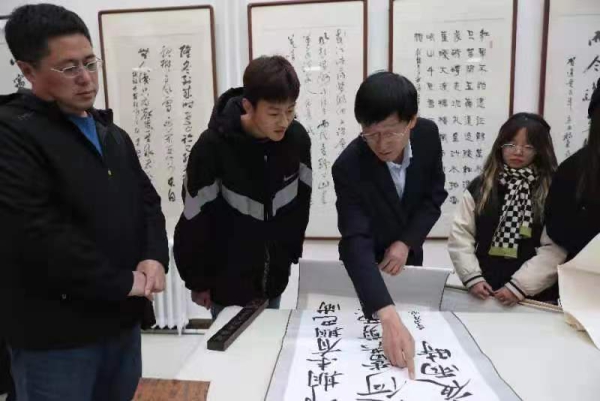 “丹青妙笔，美育铸魂”吉林省书画名家进校园活动走进吉林工商学院