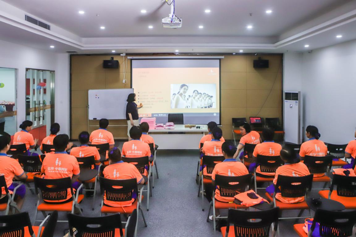 称心家政保洁,称心家政开荒保洁