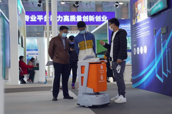 九号公司携两款智能科技产品亮相2021全国双创周