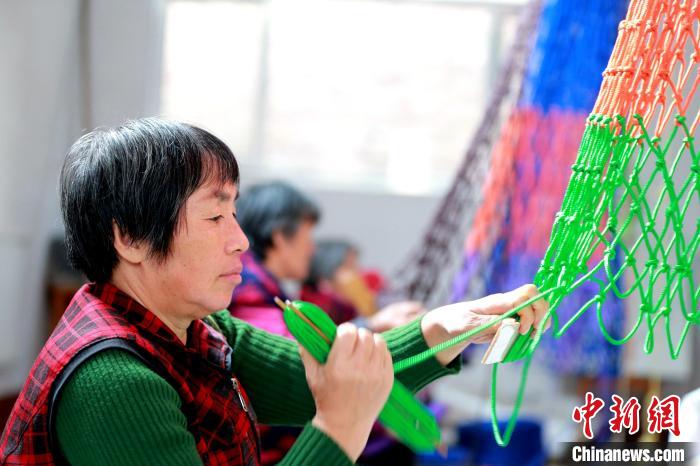 「母亲河畔的中国」揭秘“网绳之乡”的致富密码：300年传承“触网”腾飞