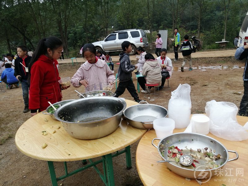 靖外明德小学创新模式,宣威市靖外明德小学教学质量