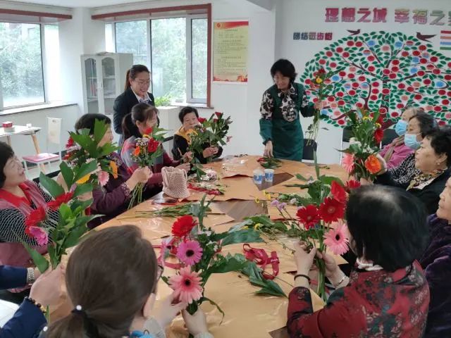 为周村点赞，24小时在线不打烊！看看人家这社区服务