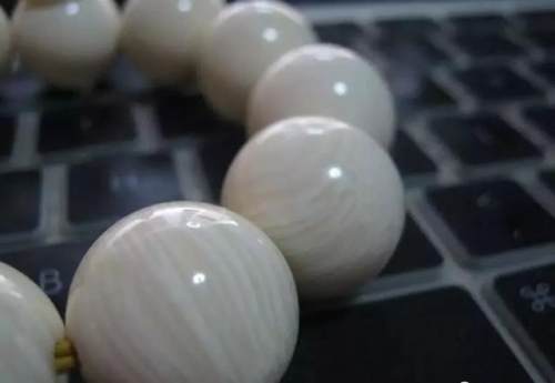 塑料做的文玩是真的吗,文玩白塑料如何辨别真假