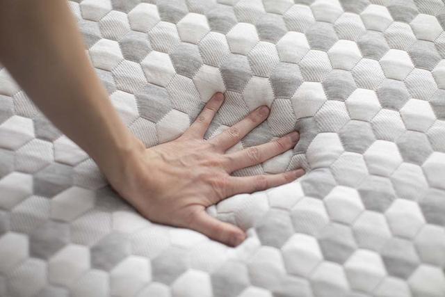 我们到底应该如何去选择好的床垫,好睡的床垫应该怎么选