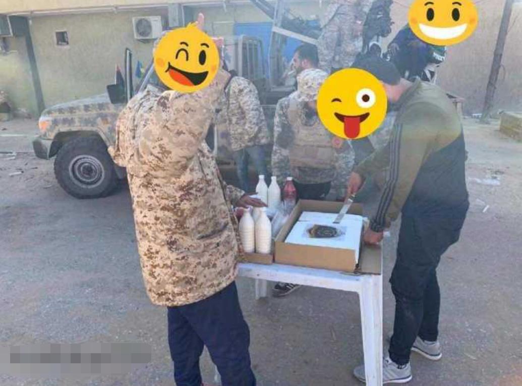 法军特种兵秘密干掉了国民军战机法国网友却点赞利比亚监狱*动暴**