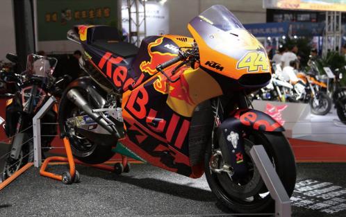 比奔驰S还贵的摩托车是什么样？带你走进2019北京摩托车展