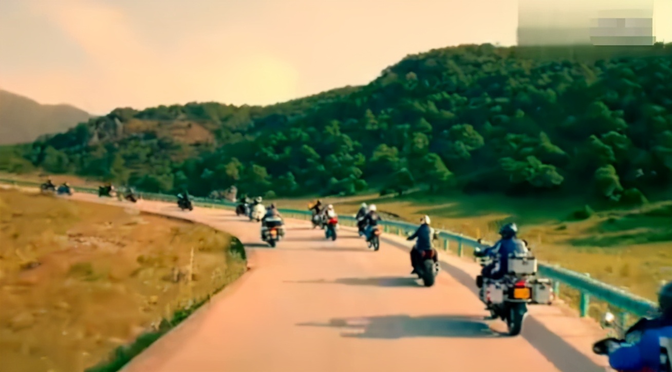 李亚鹏负债什么原因,李亚鹏为何负债