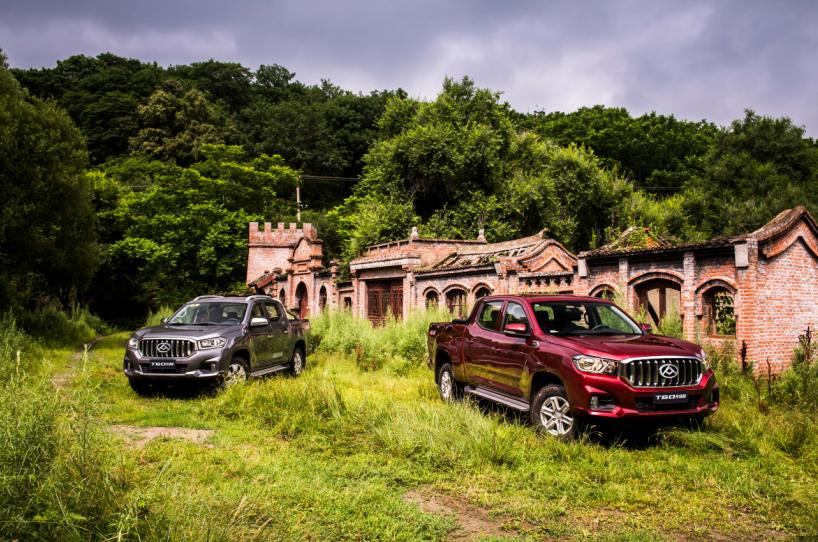 自驾开皮卡还是越野,自驾开皮卡