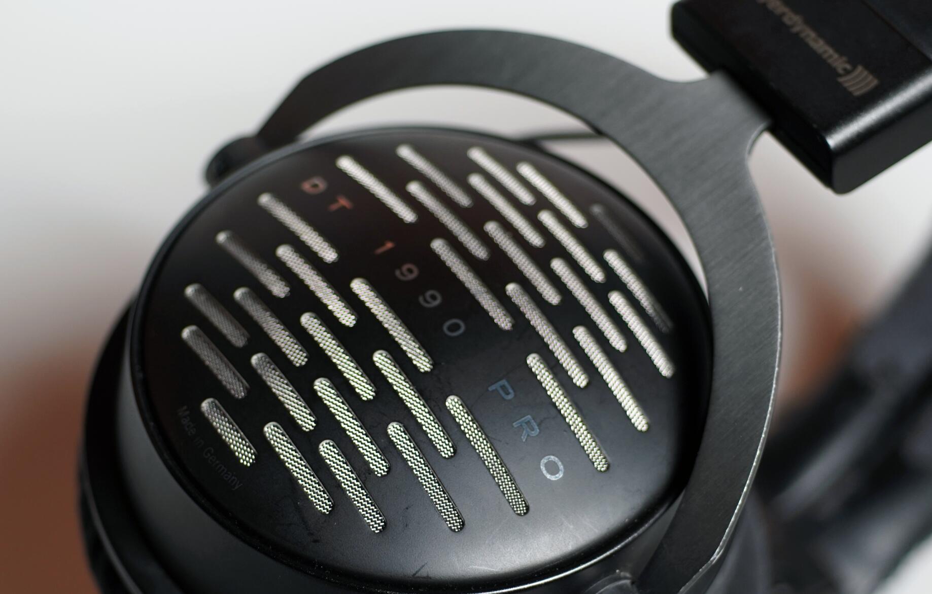 聊一下我喜欢的摇滚音乐以及适合听摇滚的耳机,*放播**器