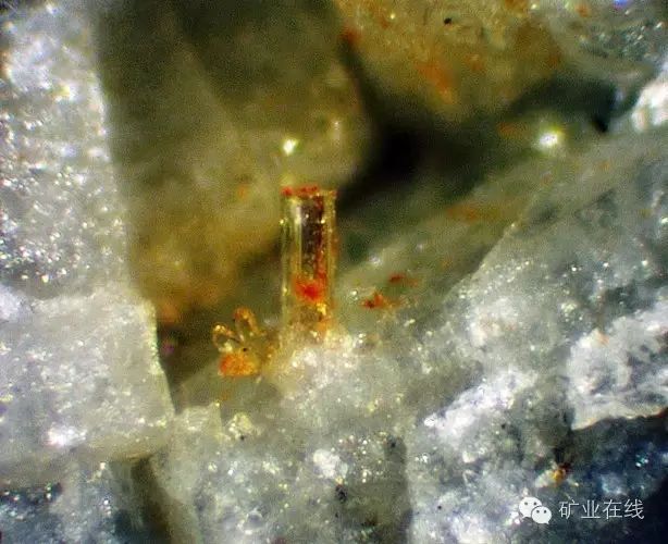 常见的矿物岩石有哪些,4种最常见于岩石里的矿物