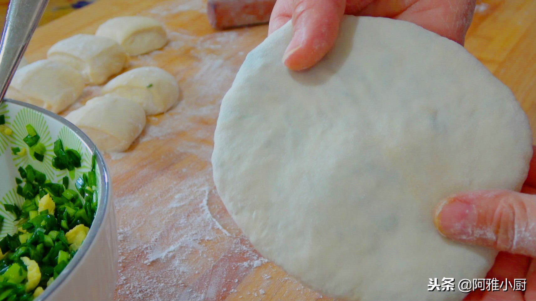 如何将馅饼的面做薄一点,怎么把馅饼做的薄