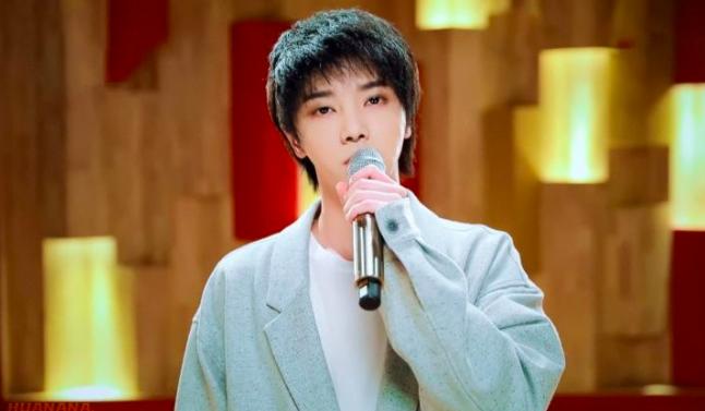 华晨宇唱我们完整版,华晨宇唱我们这首歌的片段