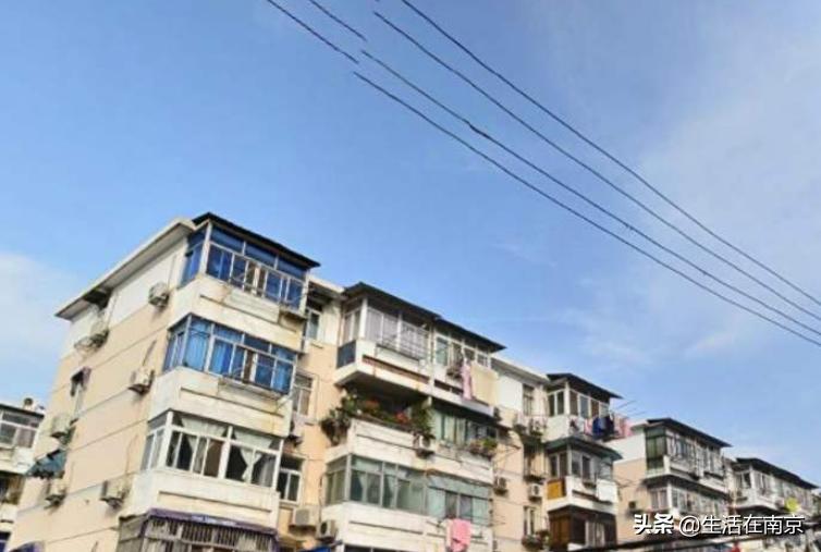 南京三大顶级小区,南京十万人居住的小区