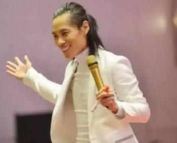 没有“14岁天才少女”,只有被成*学功**忽悠瘸了的孩子