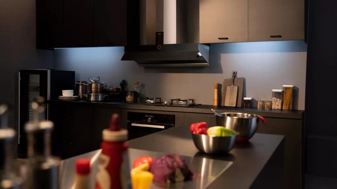 “技术流”的万和为什么总是讲不好“高端化”故事？