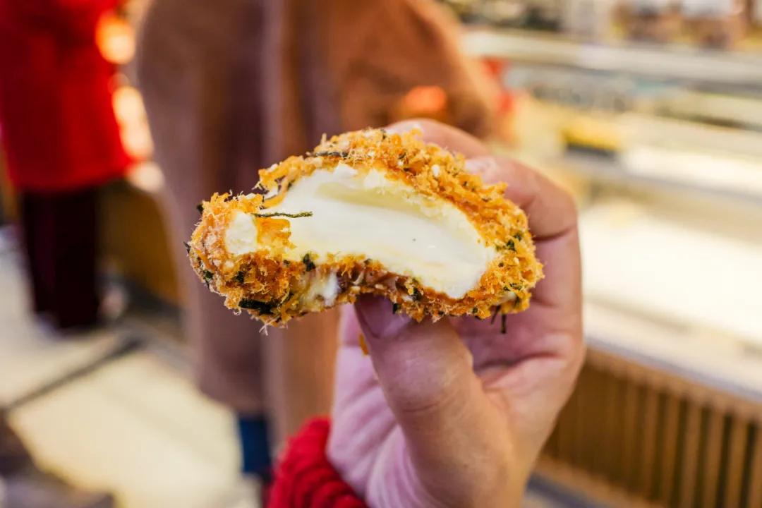 附近步行街美食推荐3-4人餐,人均30就能在江边尽享美食