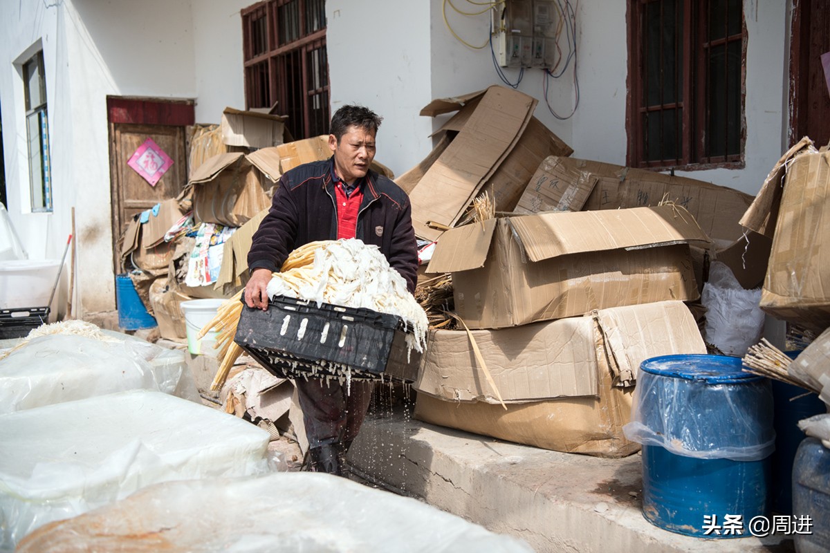 56岁搬运工,农村小伙土特产搬运工