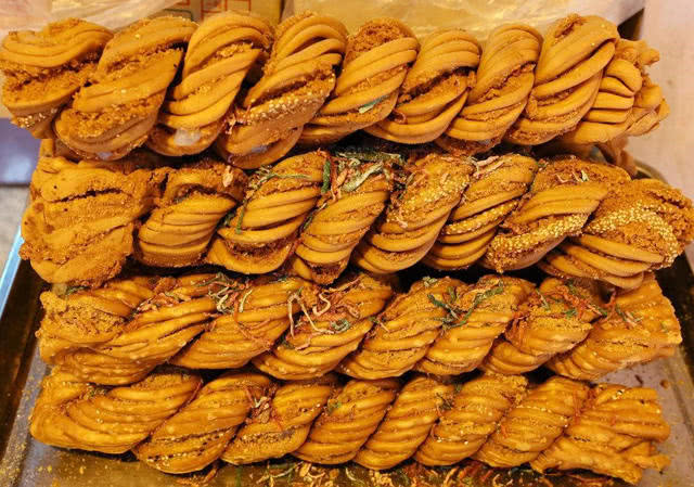 去天津哪里吃狗不理正宗,最著名天津小吃一条街狗不理包子