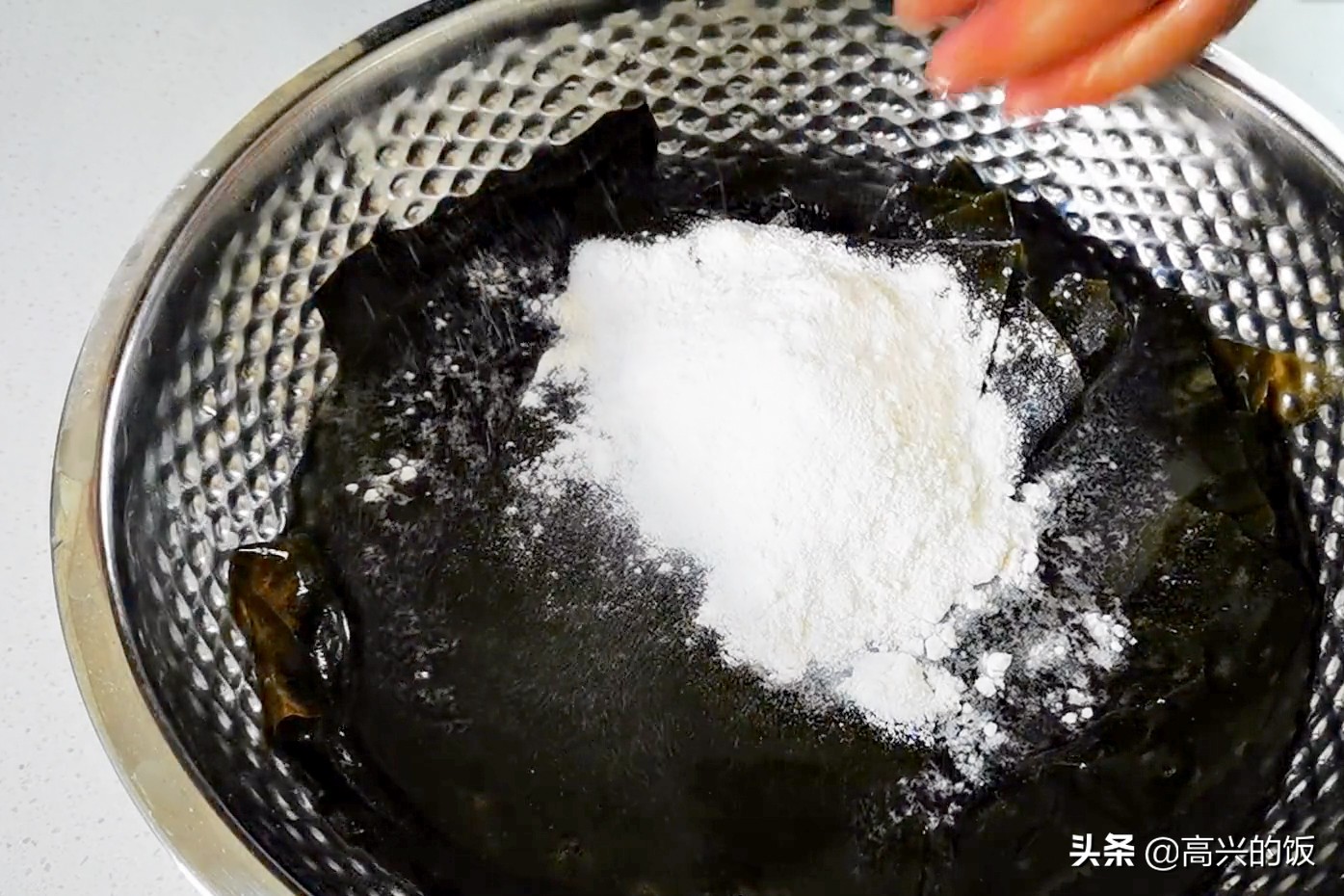 海带是怎么做软烂老人能吃,海带炖排骨汤怎么炖最好喝