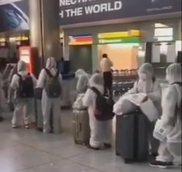 突破220万,哈尔滨1传50人,央视主播哽咽,白岩松力挺背后多可怕？