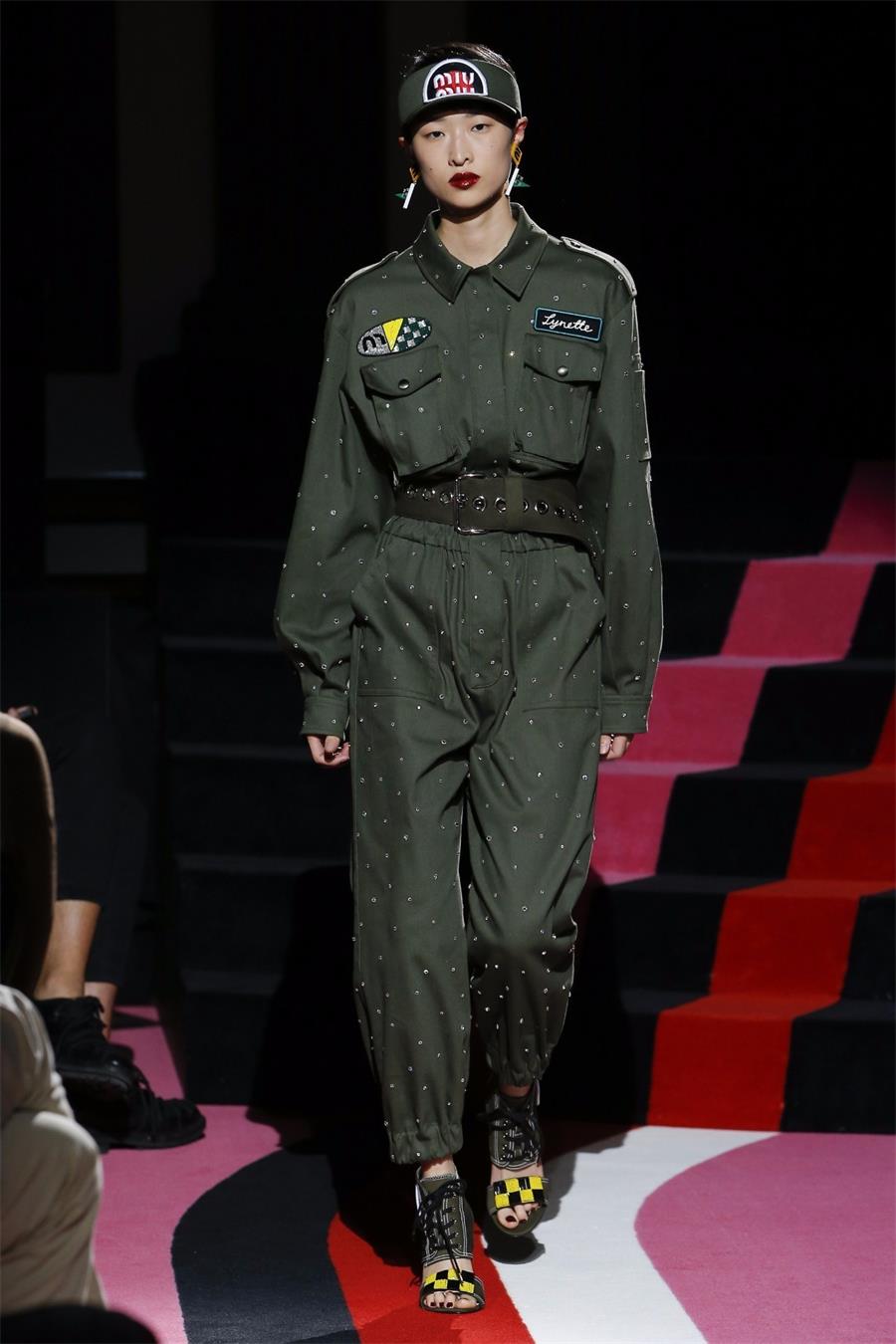 刘雯接班人太多？东方超模气场全开，谁是下个“中国第一”