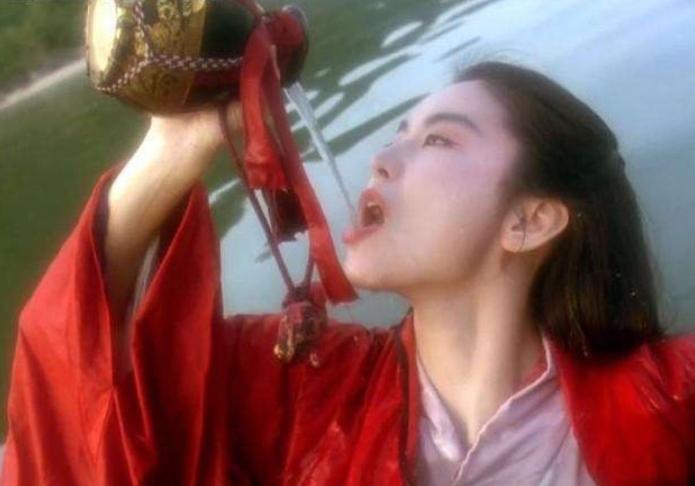 灏忕櫧鑿滃啲鐡滆タ绾㈡熆,灏忕櫧鑿滆タ绾㈡熆榛勭摐