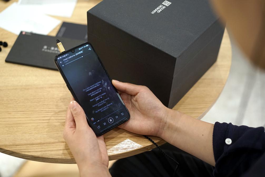 品质耳机竟如此娇小优雅，巫潘多拉成为女性用户新宠