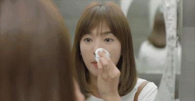 怎样能让底妆干净透亮,想让妆容干净持久选对底妆很关键