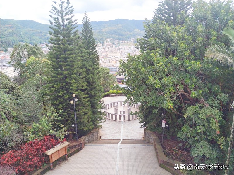 北回归线游览区,哈尼北回归线