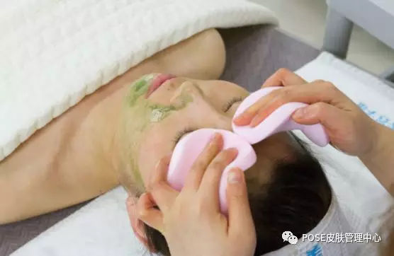 小气泡清洁推荐去黑头收缩毛孔,小气泡去黑头会让毛孔越来越大吗