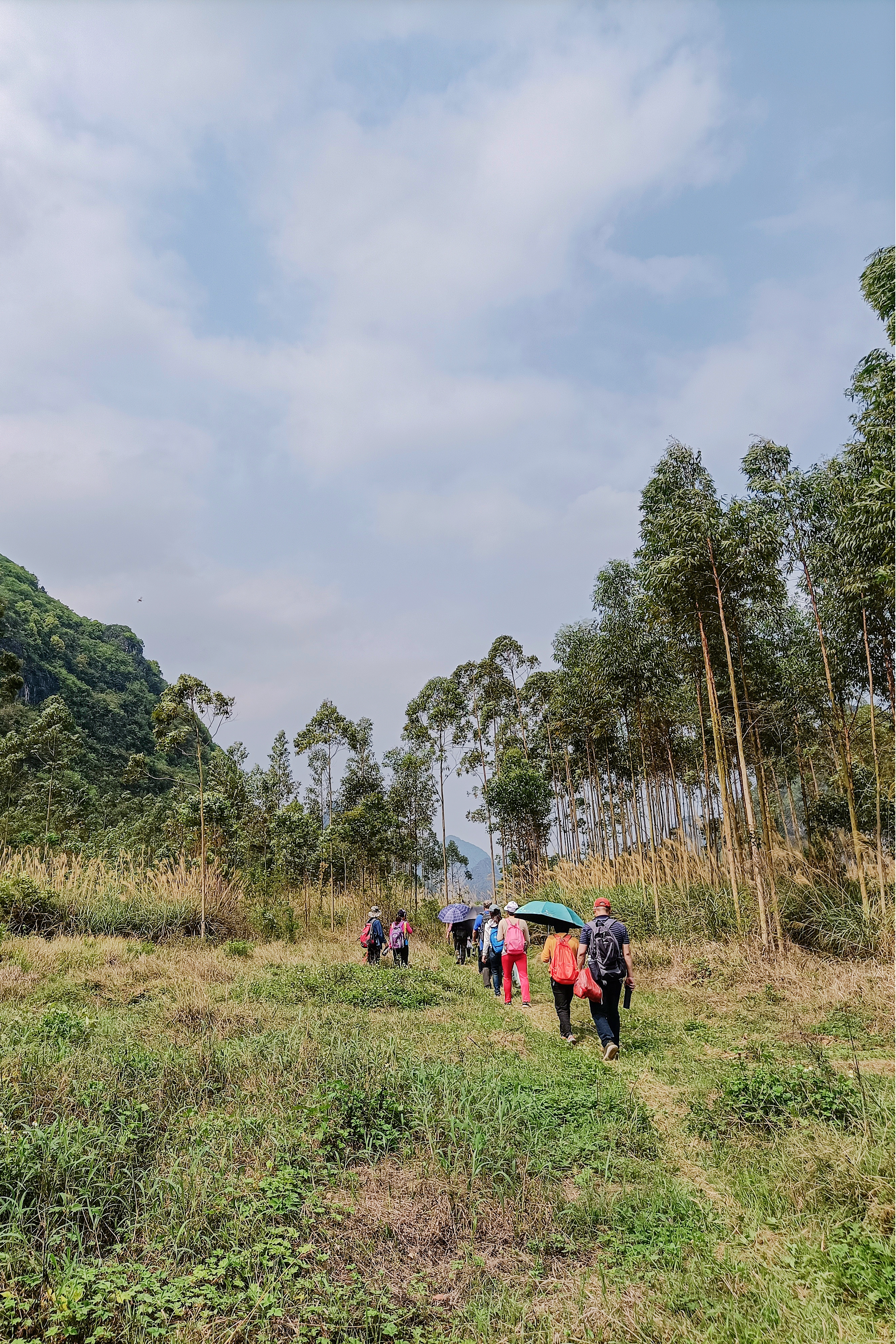 柳州郊外游玩水库,柳州里团水库徒步攻略