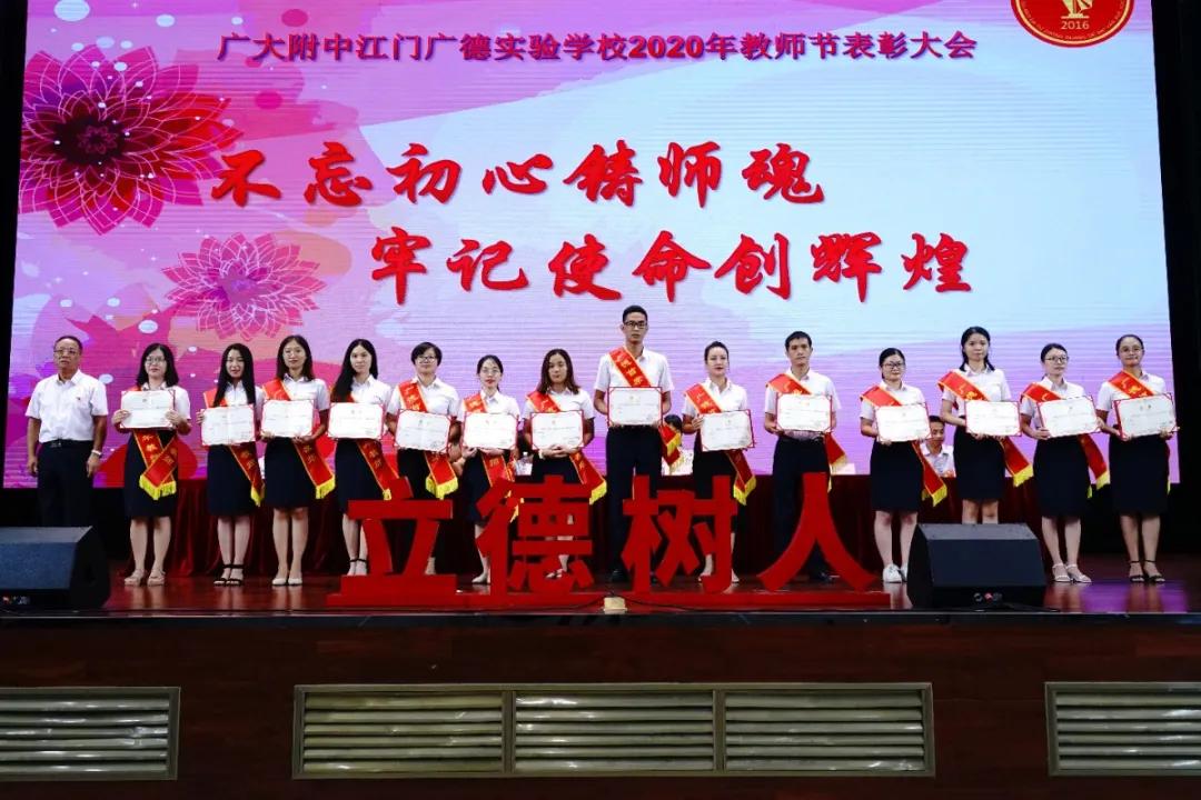 选择成就真正的自己,选择成就最美的人生