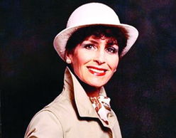 84岁却有20岁皮肤,被称时尚圈“老妖精”,“不老秘诀”透露出来