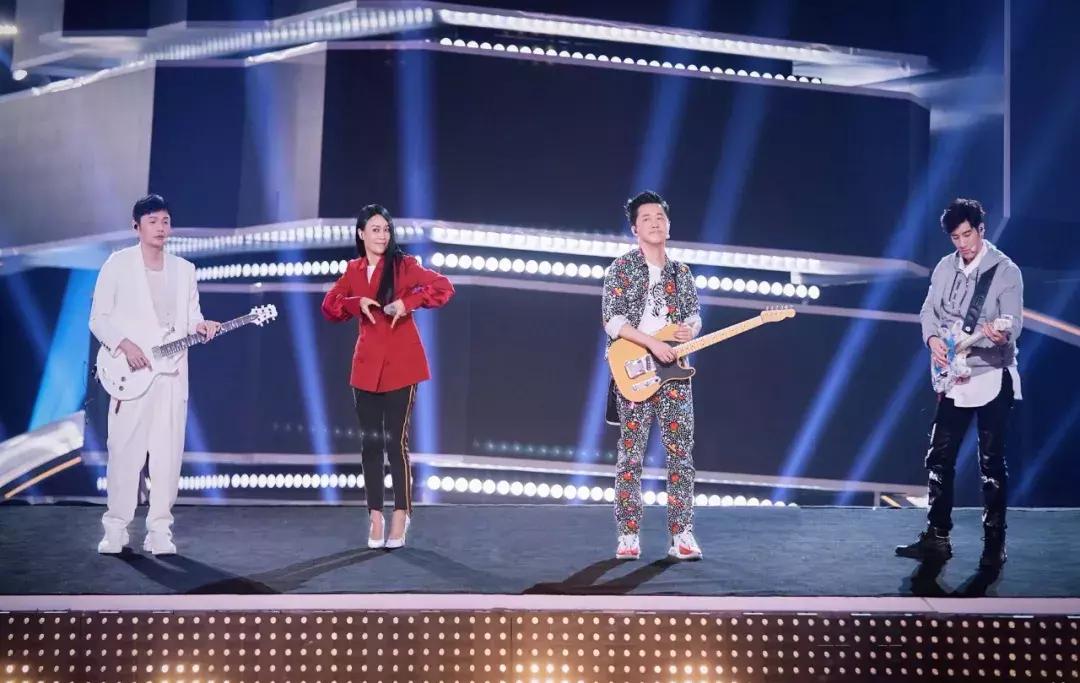 loewe七夕情人节女包官网,loewe七夕包