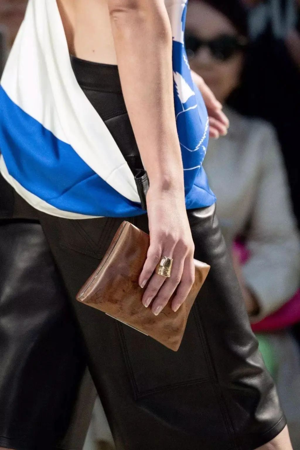 想买新包了？可以转给她这张最全清单