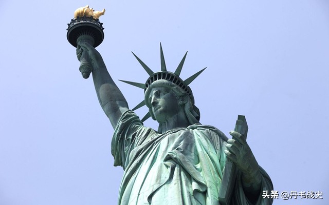 你不知道的自由女神像,由法国人设计的希腊形象雕塑,一生被雷击