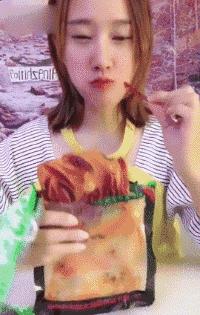 有一匹马不会动了是怎么回事,有一匹马不会动是怎么回事