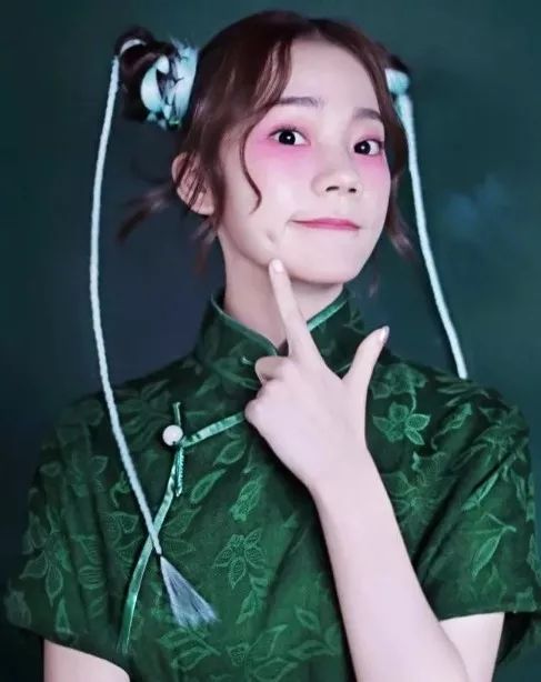 火箭少女正面照,火箭少女年轻照片