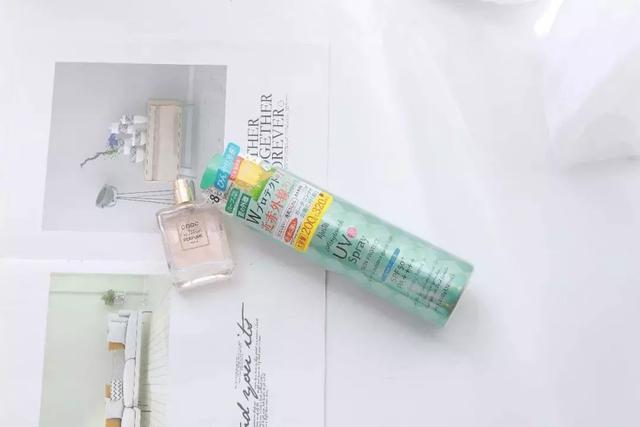 这个防晒喷雾有点豪!砸了几十万到李佳琦直播间,就为了冒个头