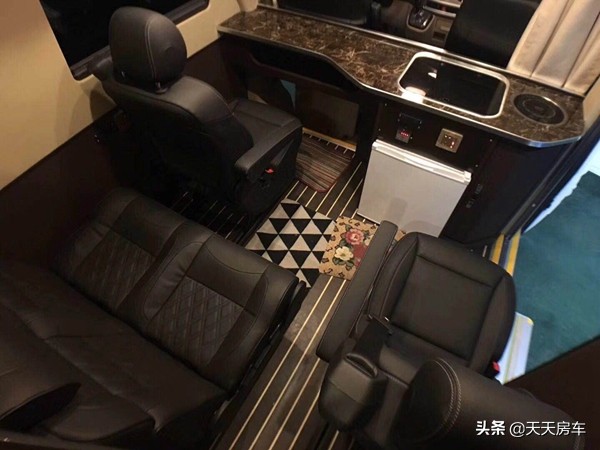 东风御风亲民b型自动挡房车价格,2019年长轴东风御风b型房车尺寸