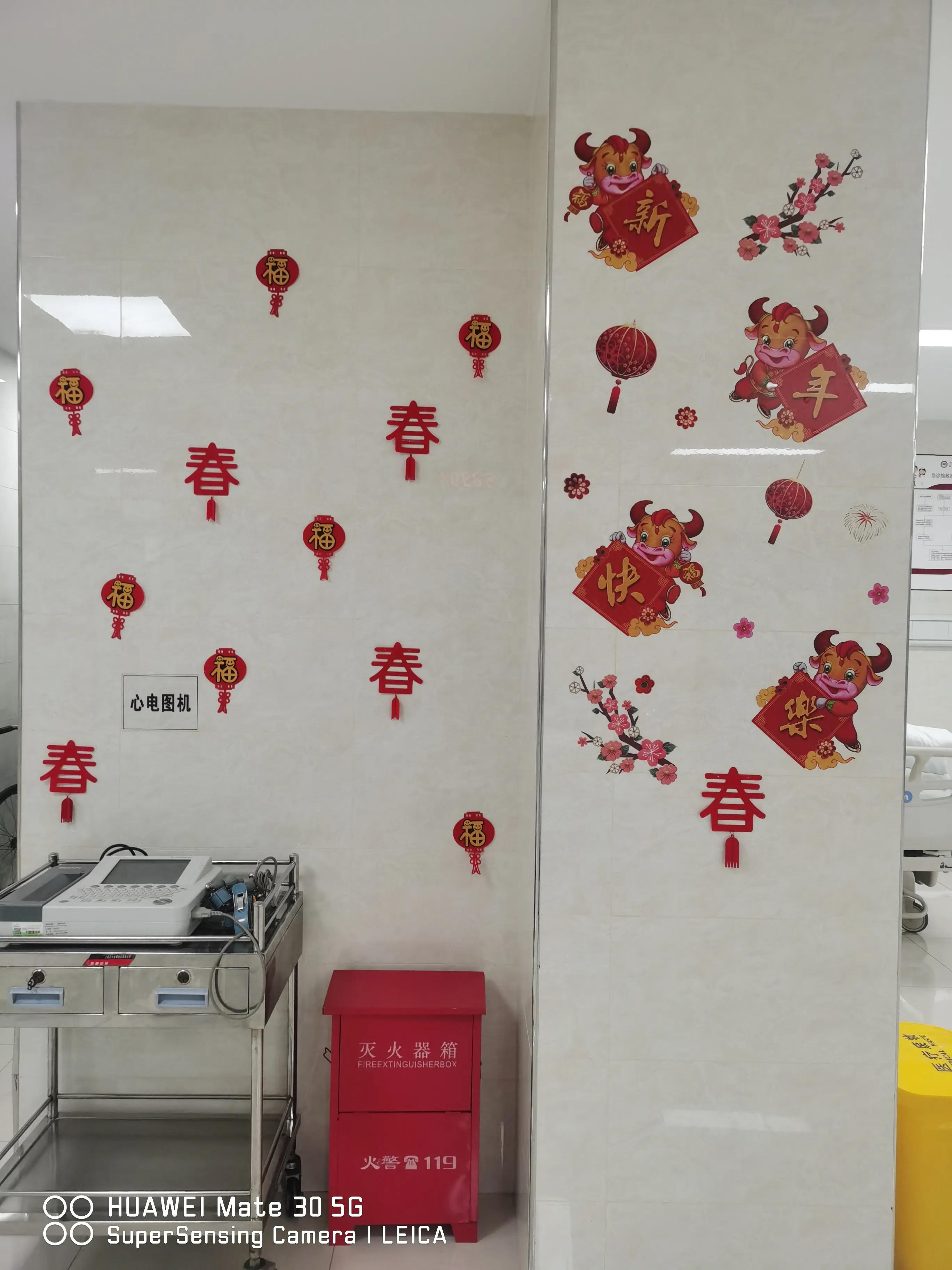 因他人放火导致二人一氧化碳中毒,木炭取暖放一盆水可以防止中毒吗