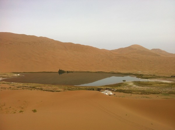 徒步穿越巴丹吉林沙漠路线,穿越巴丹吉林沙漠四日游