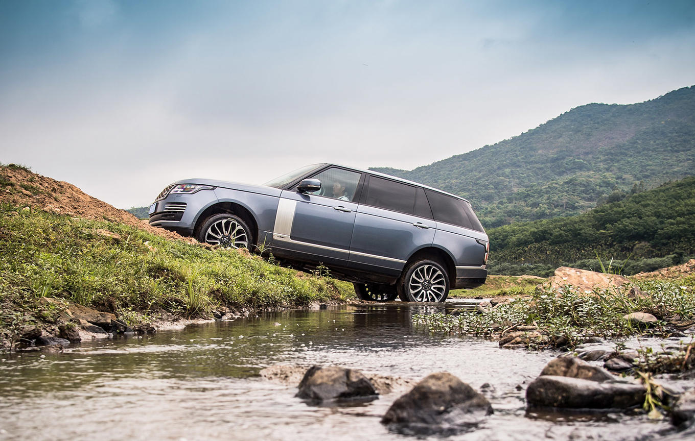 264.8万元！路虎揽胜尊崇创世加长版体验如何