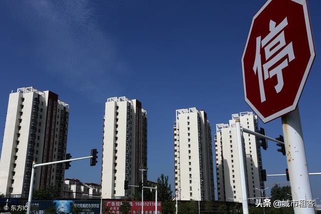 日本房价下跌后的普通人真实情况,当年日本房子崩盘后的结果是什么