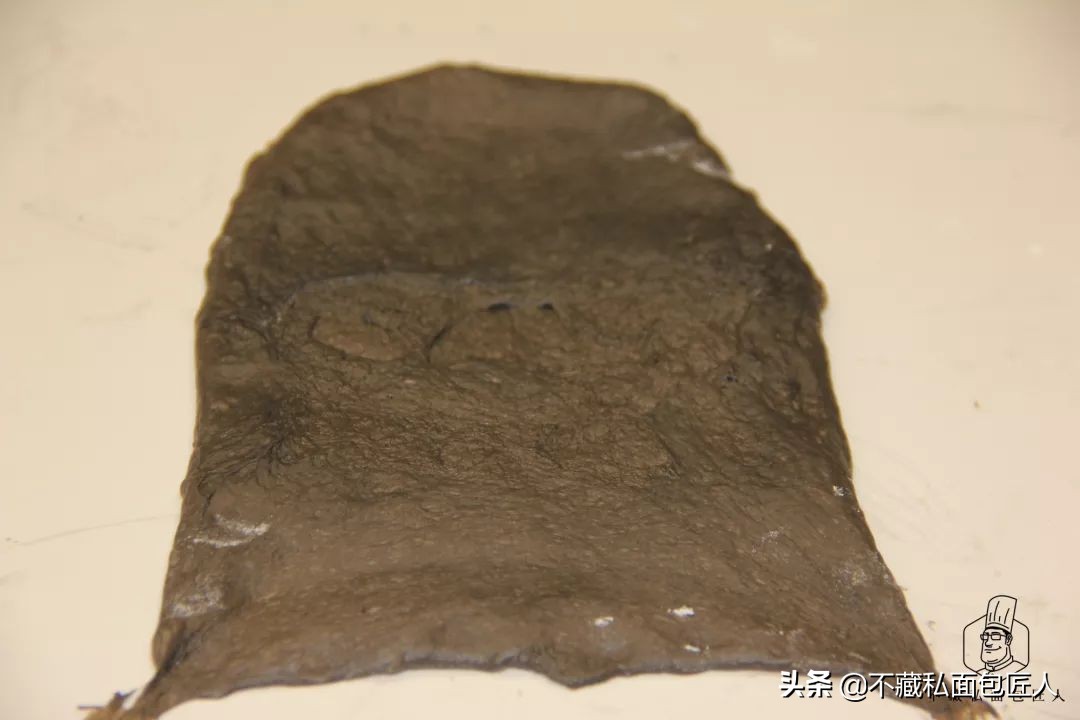 意大利墨鱼汁面包,金枪鱼墨鱼汁面包