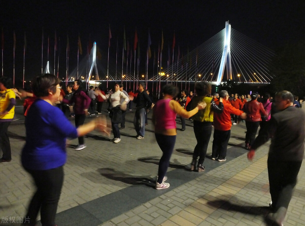 滴,你已经被移出中老年养生保健群